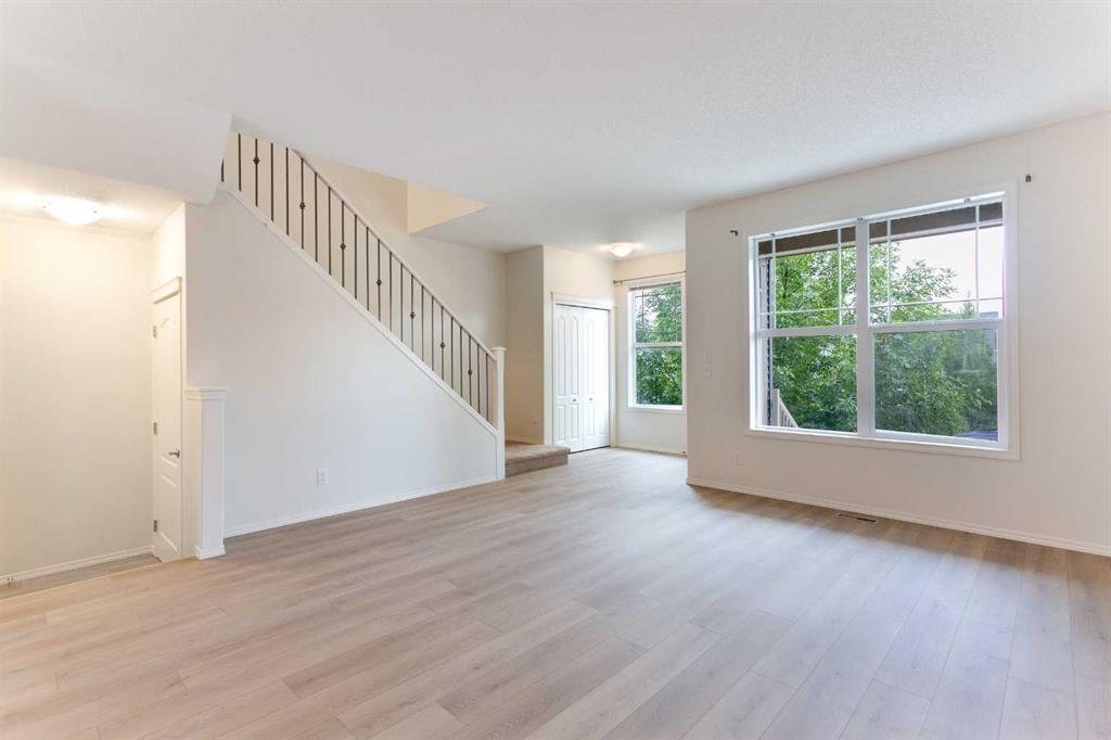 22 Nolanfield Terrace NW, Calgary, Alberta, T3R 0M4