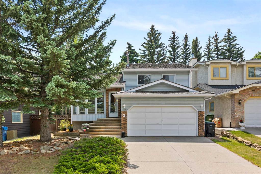 131 Stratton Crescent SW, Calgary, Alberta, T3H 1T7