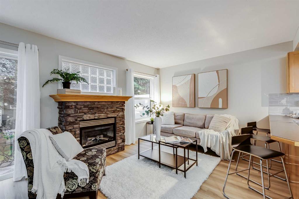 144 Everstone Place SW, Calgary, Alberta, T2Y4H8