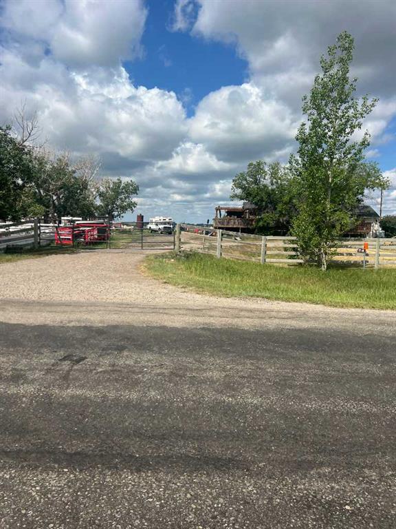 243032A Range Road 261, Rural Wheatland County, Alberta, T1P 0H9