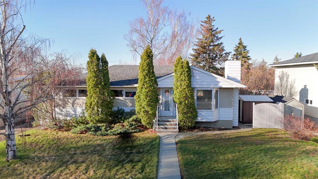 43 Canyon Drive NW, Calgary, Alberta, T2L 0R2