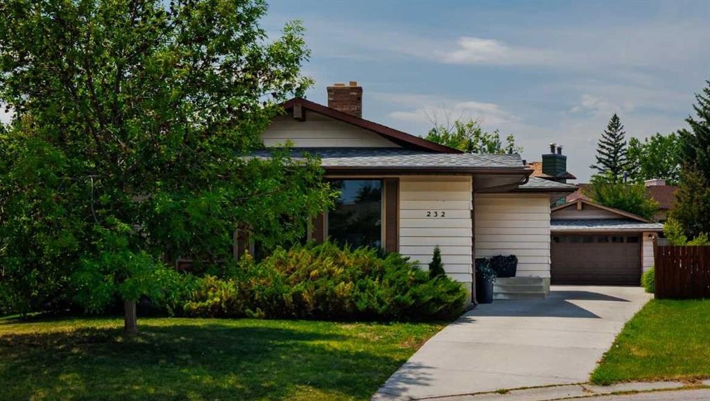 232 Deer Run Close SE, Calgary, Alberta, T2J 5P6
