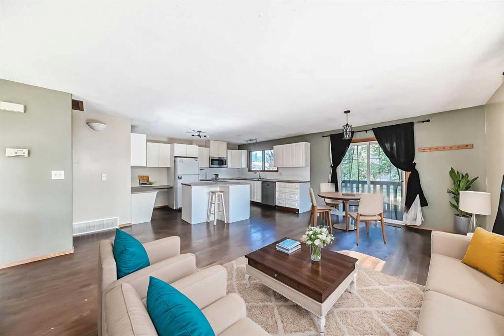#3 604 First Street E, Cochrane, Alberta, T4C1C5