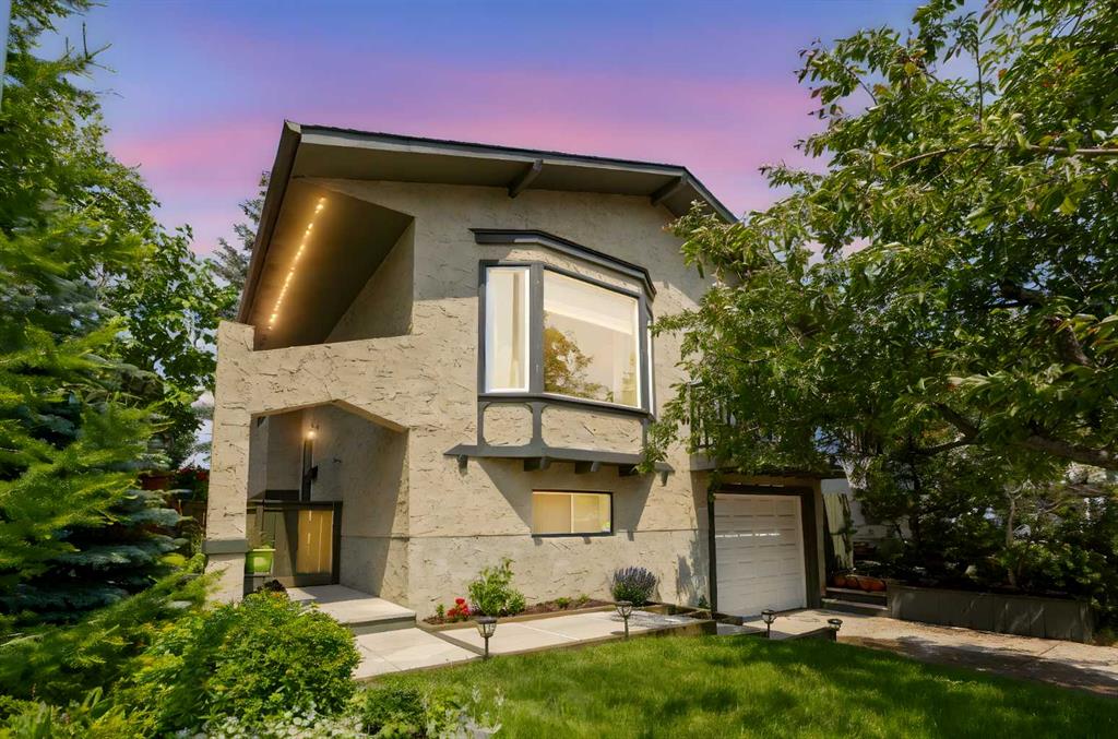 224 Sandstone Place NW, Calgary, Alberta, T3K 2X6