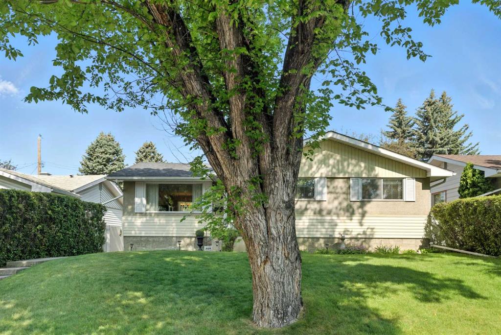 68 Butler Crescent NW, Calgary, Alberta, T2L 1K3