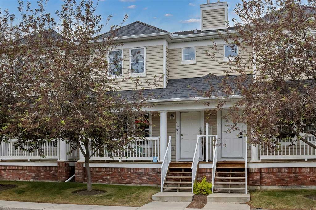 74 Country Village Gate NE, Calgary, Alberta, T3K 0L5