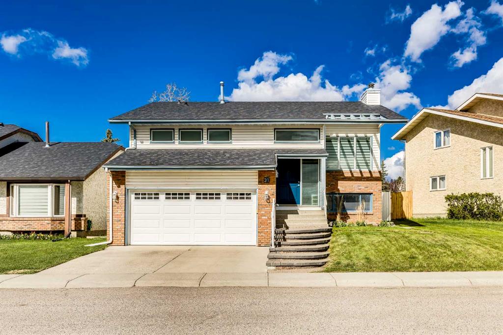 31 Woodmont Way SW, Calgary, Alberta, T2W4L7