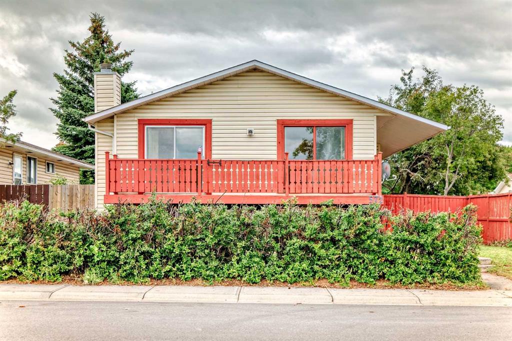 572 WHITERIDGE Way NE, Calgary, Alberta, T1Y 2Y5