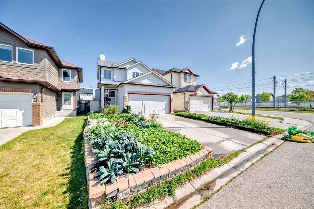 96 Saddleback Way NE, Calgary, Alberta, T3J 4K5