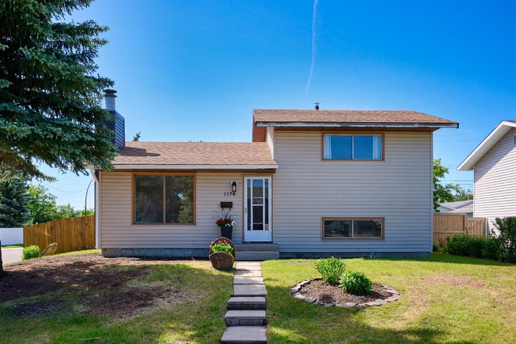 1176 Penrith Crescent SE, Calgary, Alberta, T2A 2H9