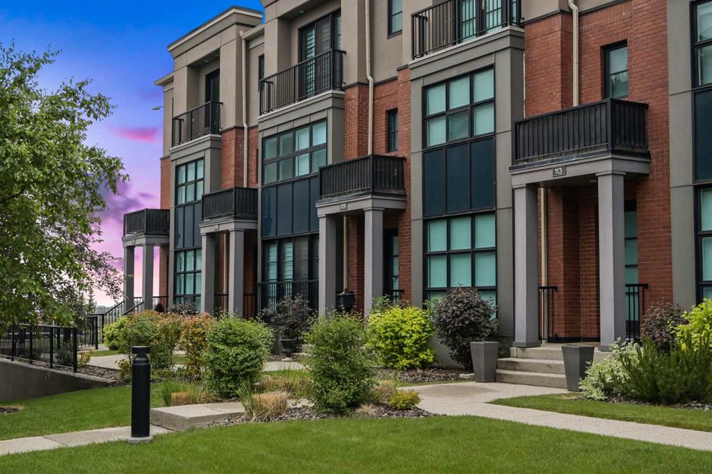 109 Aspen Meadows Hill SW, Calgary, Alberta, T3H 0G3