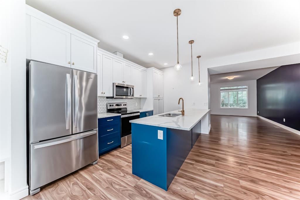 208 Clydesdale Avenue, Cochrane, Alberta, T4C2S5
