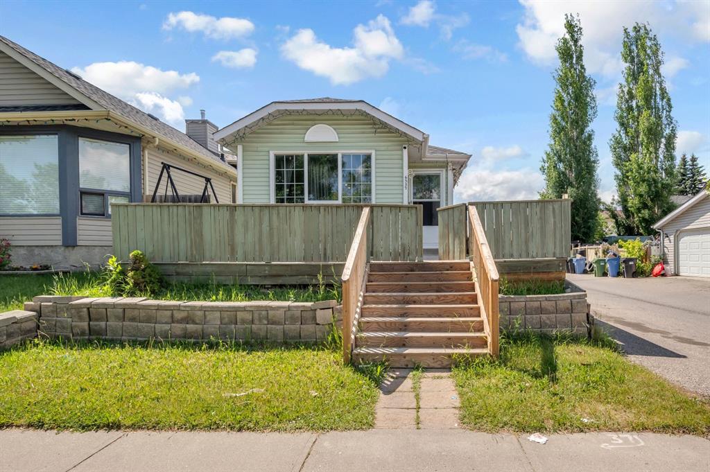 6537 68 Street NE, Calgary, Alberta, T3J 2M5