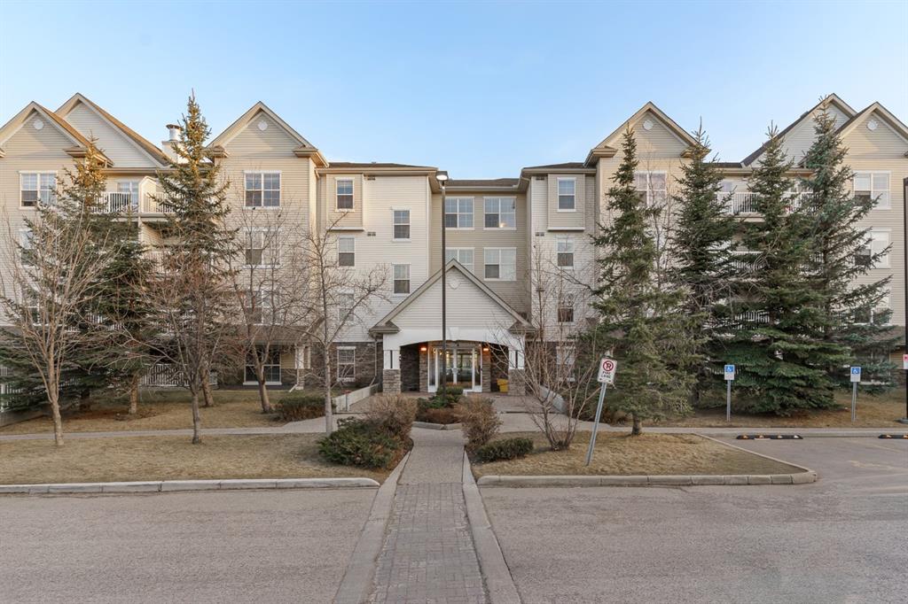 #416 2000 Applevillage Court SE, Calgary, Alberta, T2A 7Z4
