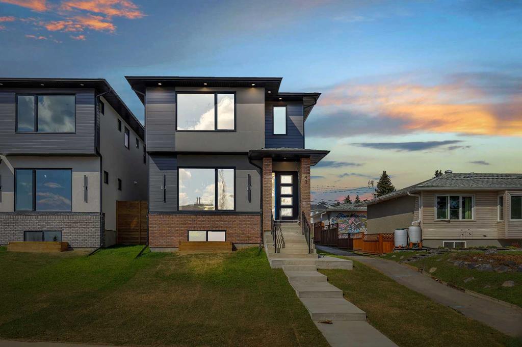 42 Collingwood Place NW, Calgary, Alberta, T2L 0P9