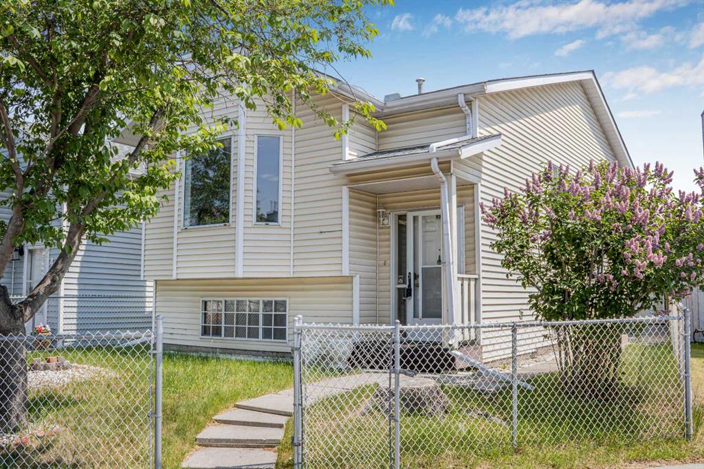45 Erin Grove Place SE, Calgary, Alberta, T2B 3A6