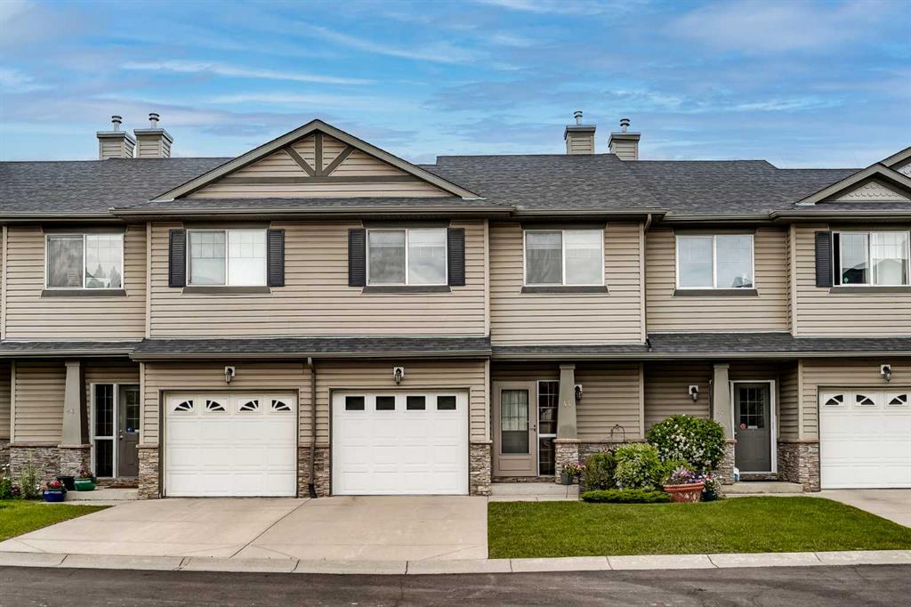 44 Rockyvalley Villas NW, Calgary, Alberta, T3G 5X3