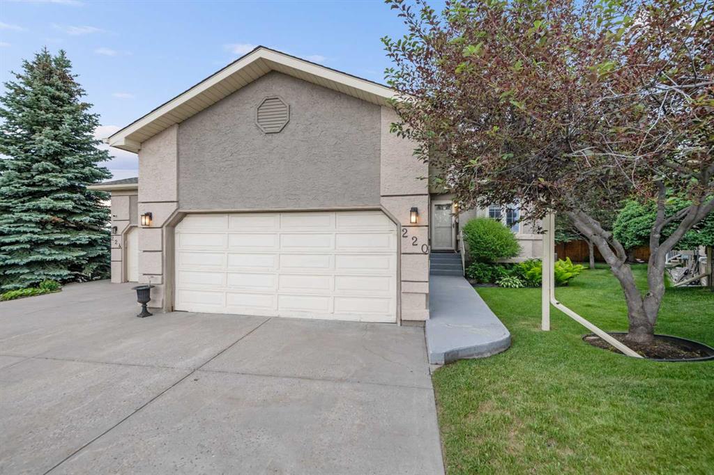 220 Silver Creek Mews NW, Calgary, Alberta, T3B 5L1