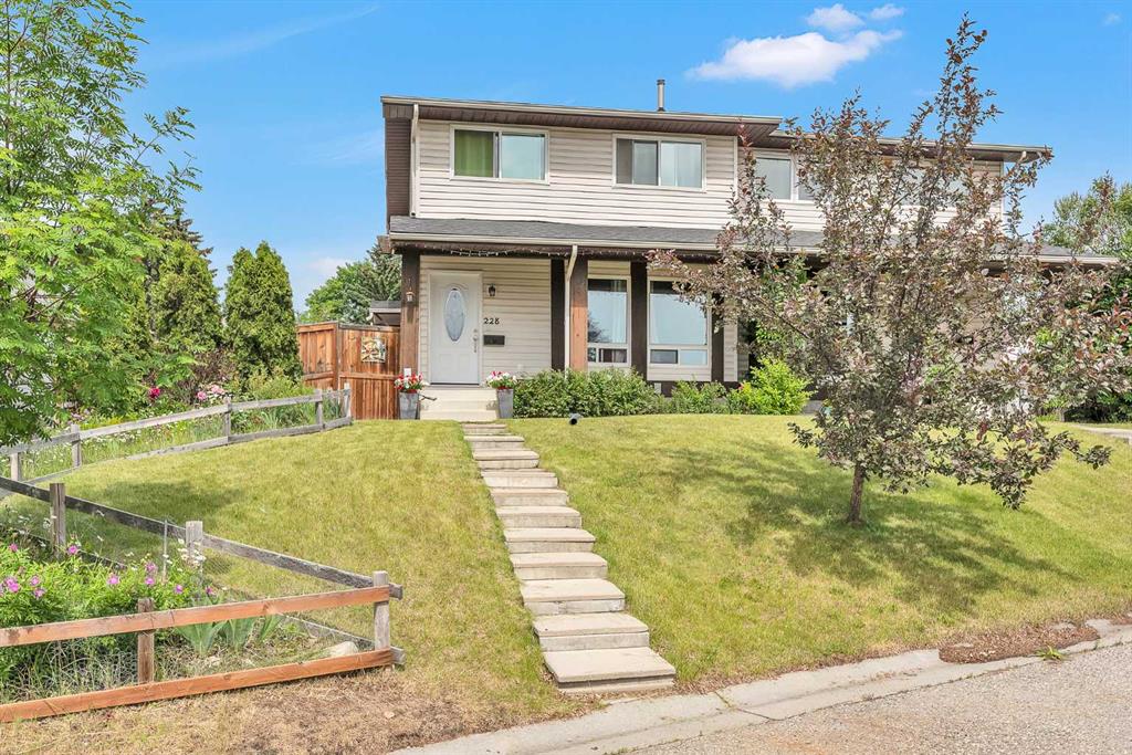 228 Ranch Glen Place NW, Calgary, Alberta, T3G1G1