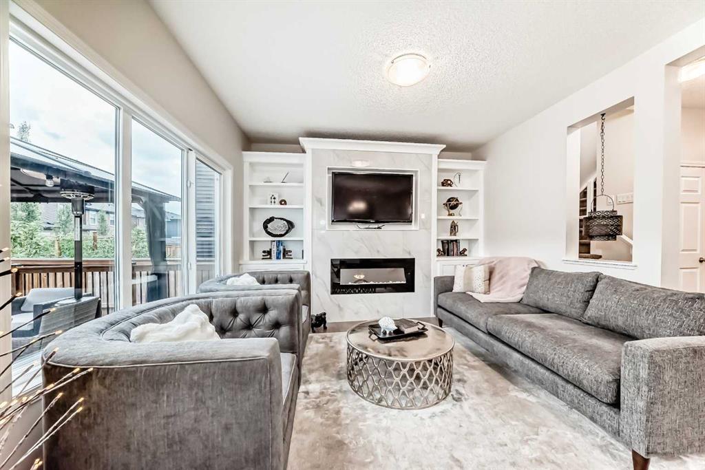58 Buckskin Way, Cochrane, Alberta, T4C 2P2