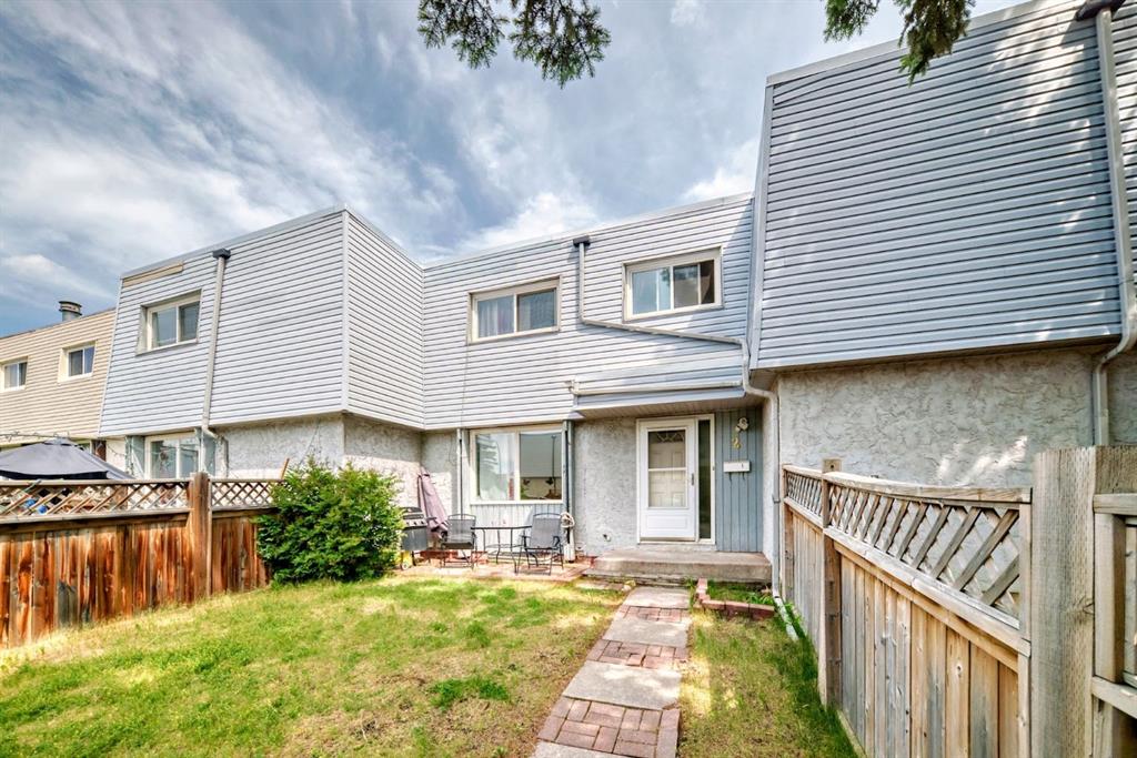 #2 6408 4A Street NE, Calgary, Alberta, T2K 5M9
