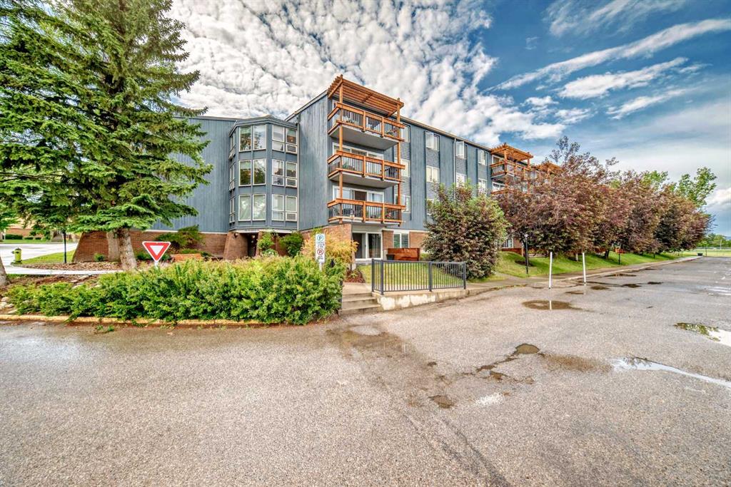#313 816 89 Avenue SW, Calgary, Alberta, T2V 4N8