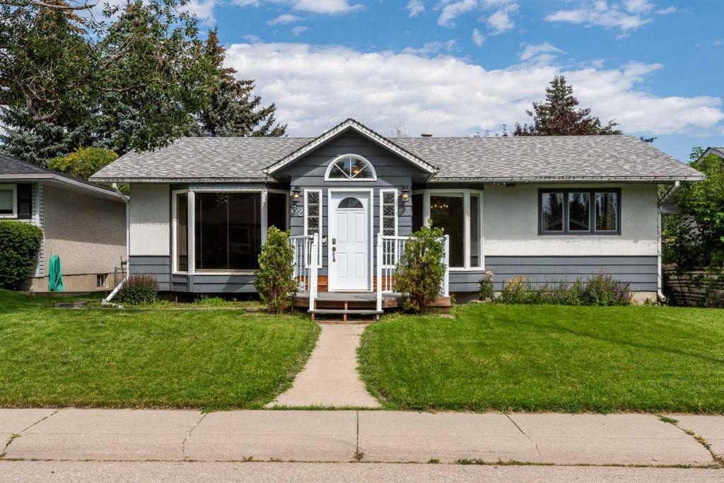 32 Atlanta Crescent SE, Calgary, Alberta, T2J 0Y1
