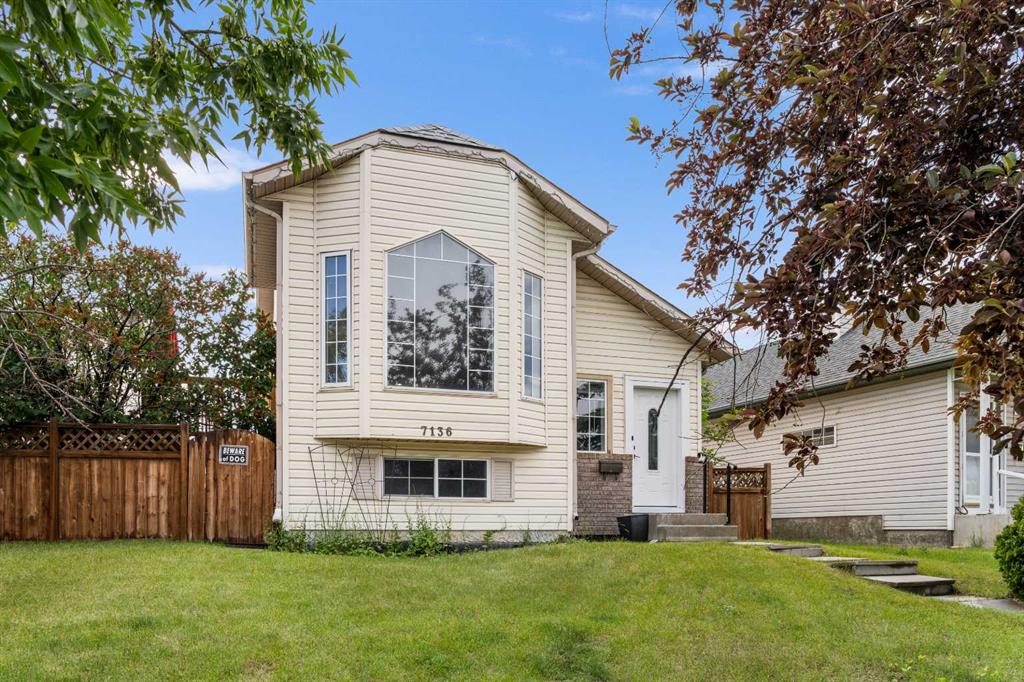 7136 Laguna Way NE, Calgary, Alberta, T1Y 7B2