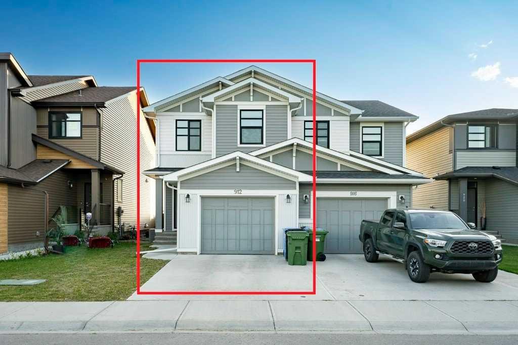 912 Seton Circle SE, Calgary, Alberta, T3M 2V1