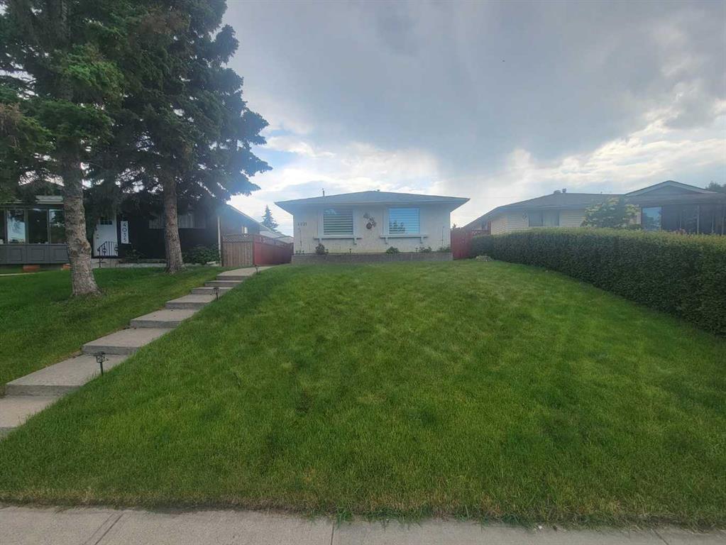 4031 Dovercrest Drive SE, Calgary, Alberta, T2B 1Z6