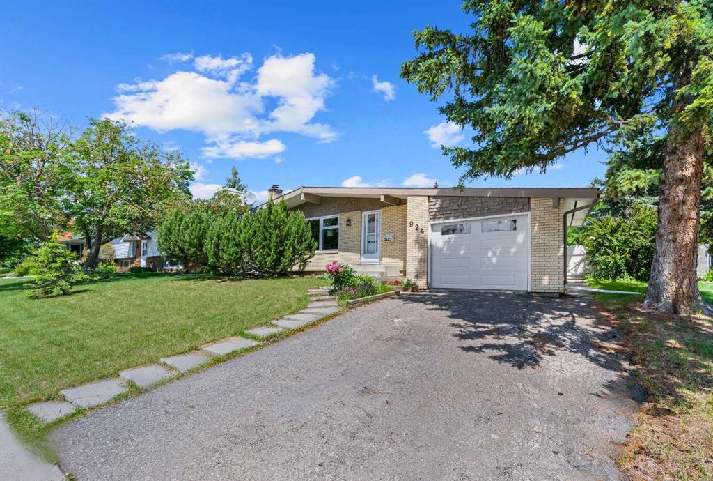 924 Cannock Road SW, Calgary, Alberta, T2W 1M5