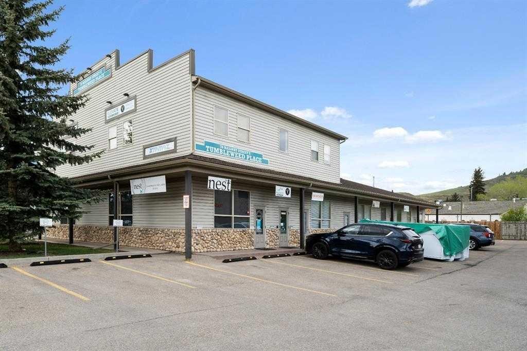 #5 70 Railway Street E, Cochrane, Alberta, T4C2B5