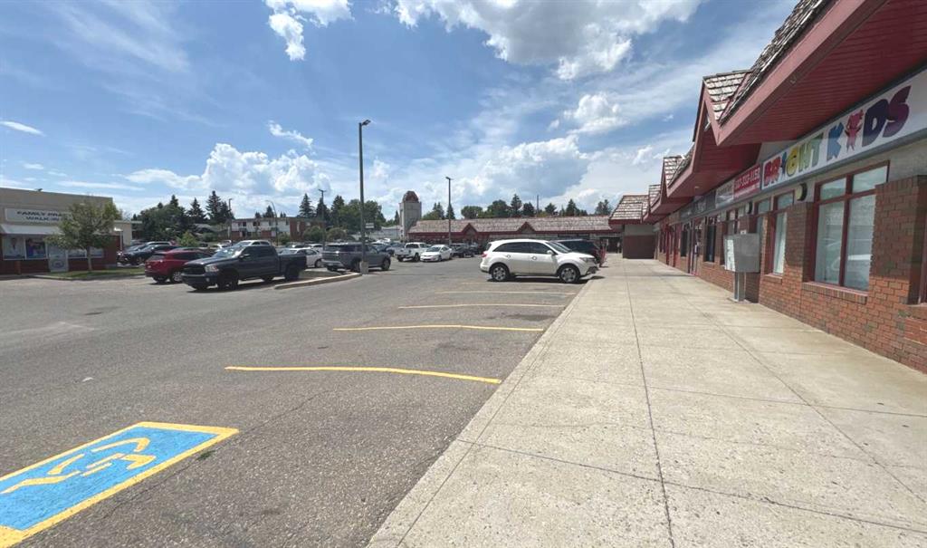 #3 6219 Centre Street NW, Calgary, Alberta, T2K 0V2
