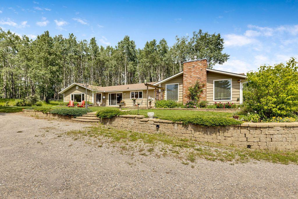 98 Saddle Road, Bragg Creek, Alberta, T0L 0K0