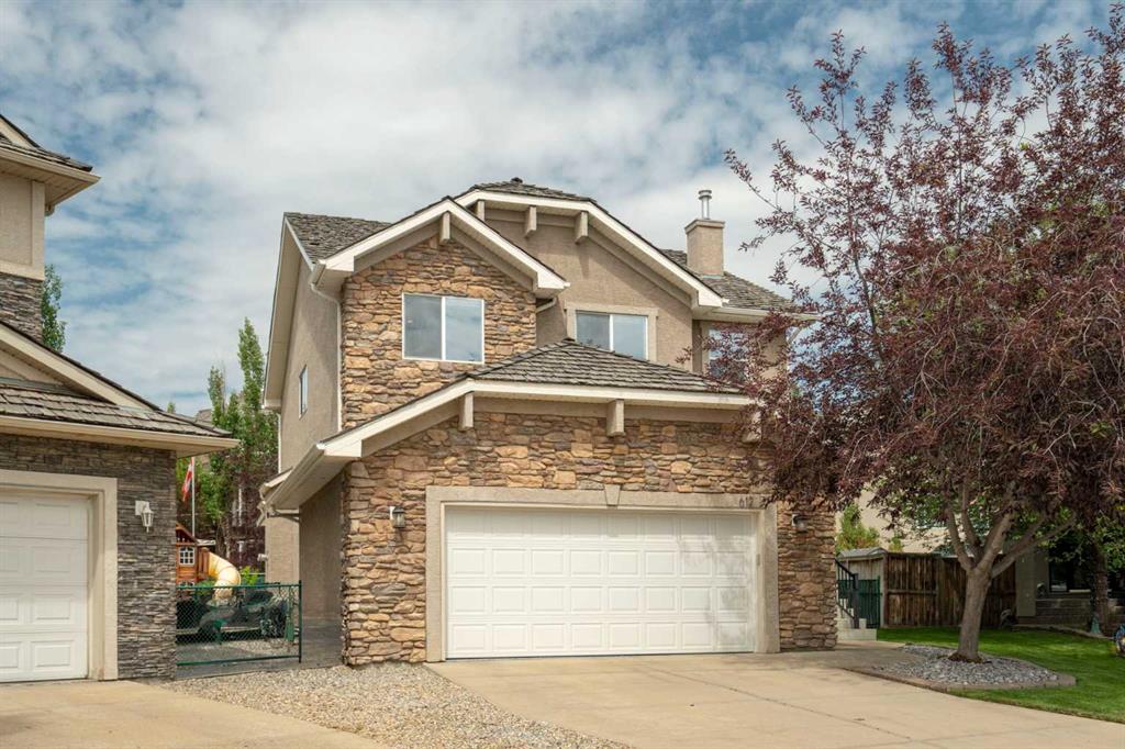 612 Royal Court NW, Calgary, Alberta, T3G 4X5