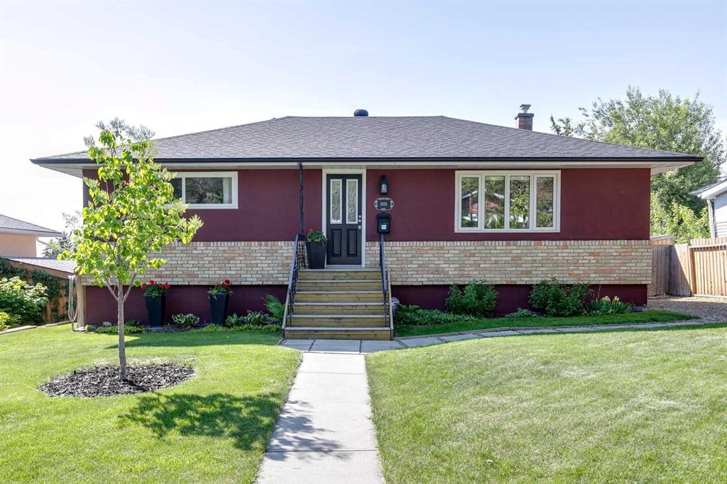 1015 Thorneycroft Drive NW, Calgary, Alberta, T2K3K7