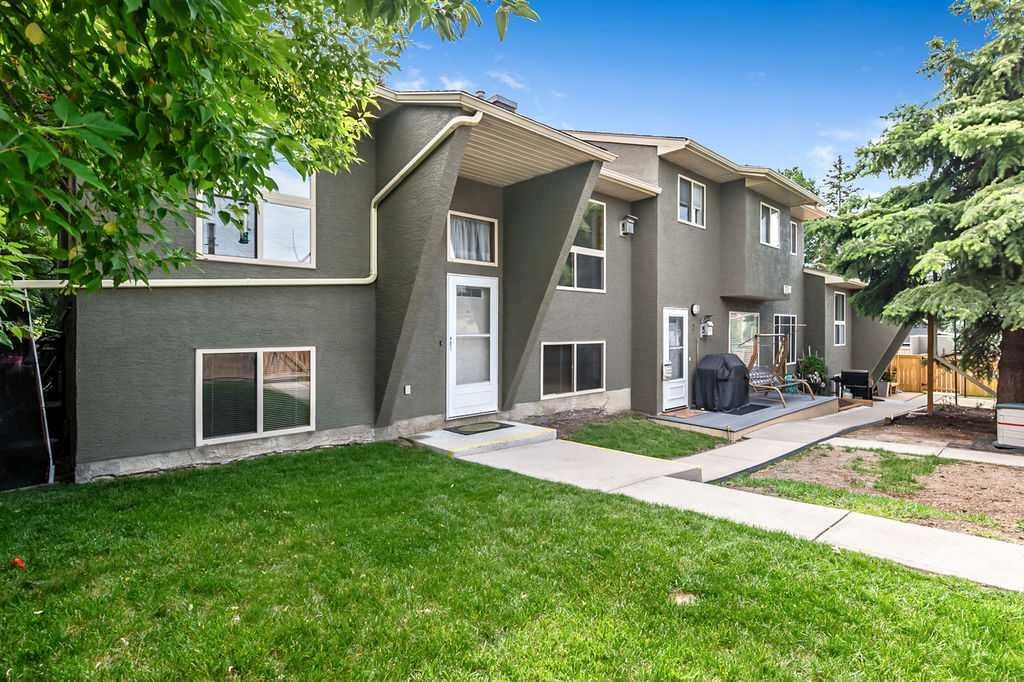 #1 29 Poplar Avenue, Okotoks, Alberta, T1S 1T3