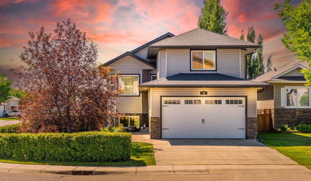 19 Dallaire Drive, Carstairs, Alberta, T0M0N0