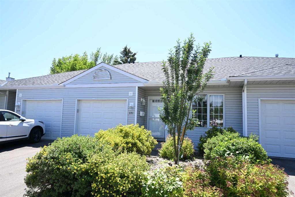 121 Hawkstone Manor NW, Calgary, Alberta, T3G 3X2