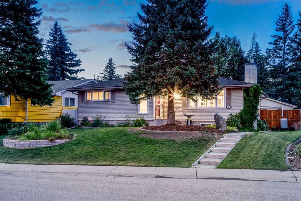 20 PALIS Way SW, Calgary, Alberta, T2V 3V4