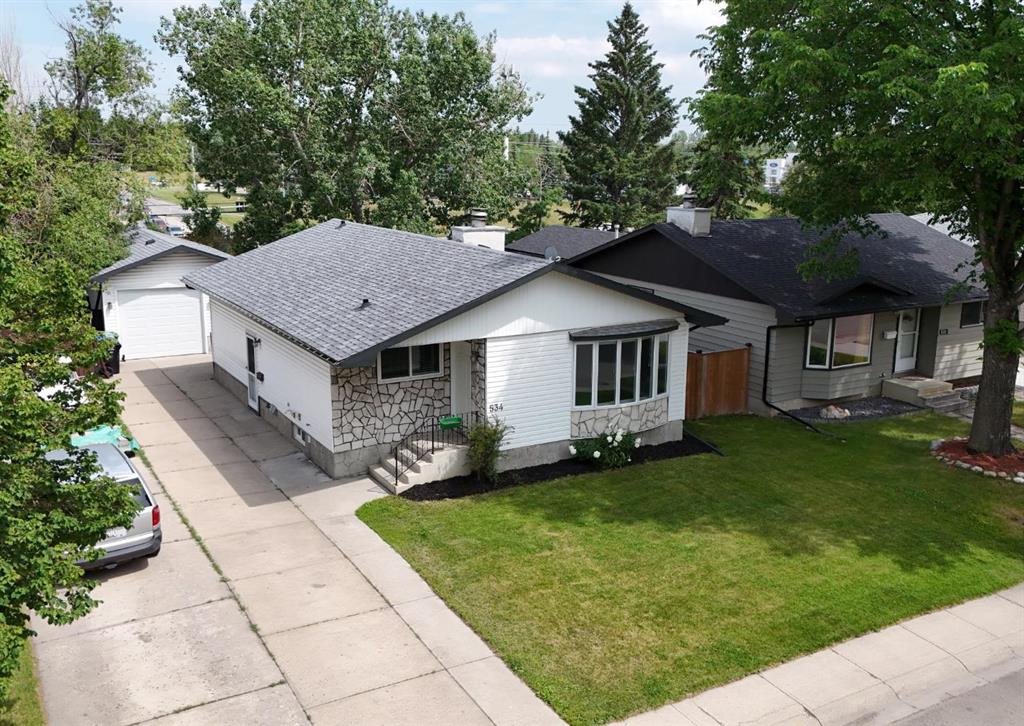 534 Cantrell Drive SW, Calgary, Alberta, T2W 2K7