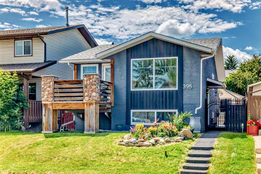 395 Shawcliffe Circle SW, Calgary, Alberta, T2Y 1H6