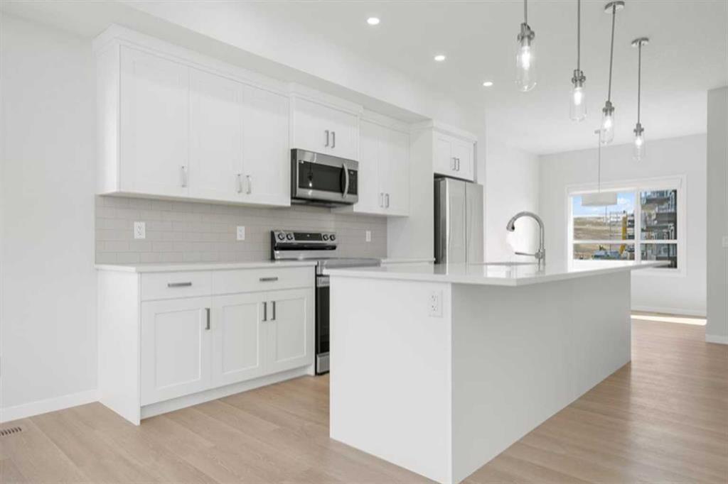 30 Cranbrook Gardens SE, Calgary, Alberta, T3M 3N9