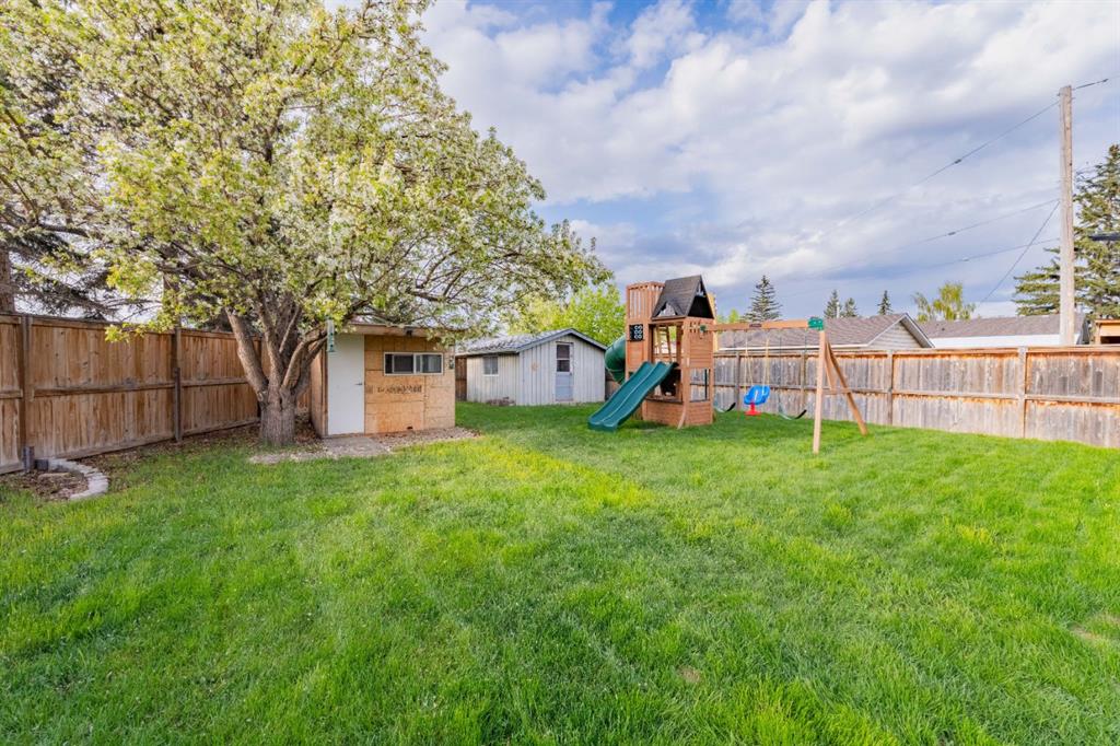 52 Penswood Place SE, Calgary, Alberta, T2A 4T5