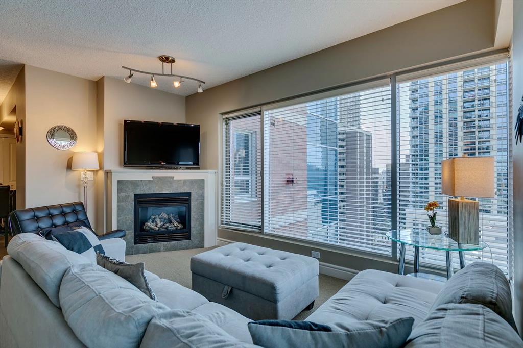 #1601 920 5 Avenue SW, Calgary, Alberta, T2P 5P6