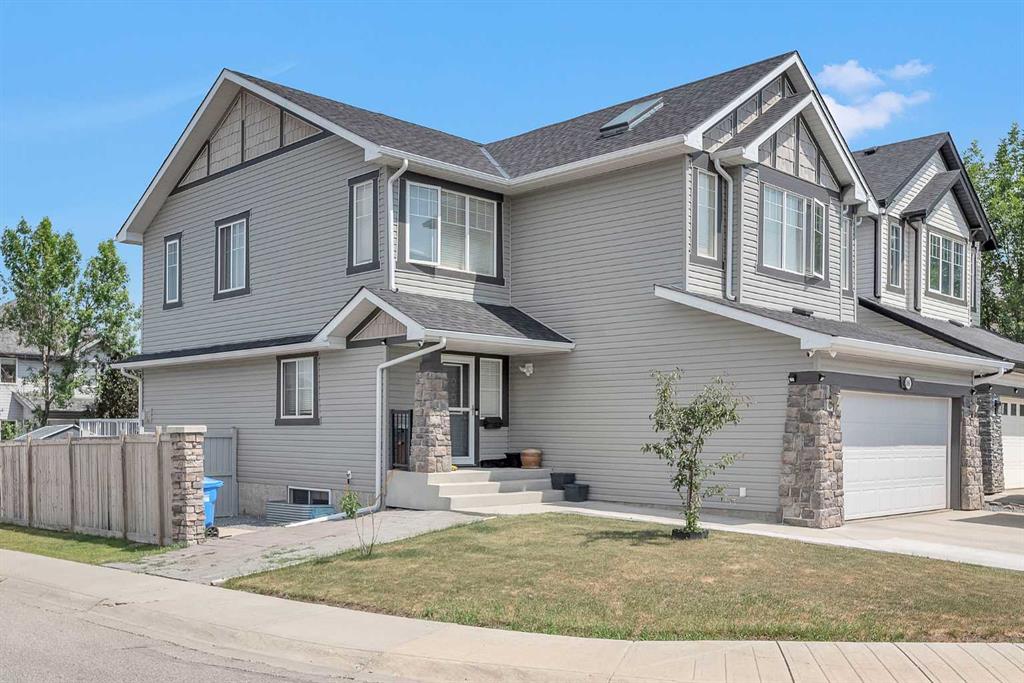 188 Panamount Manor NW, Calgary, Alberta, T3K 6H9