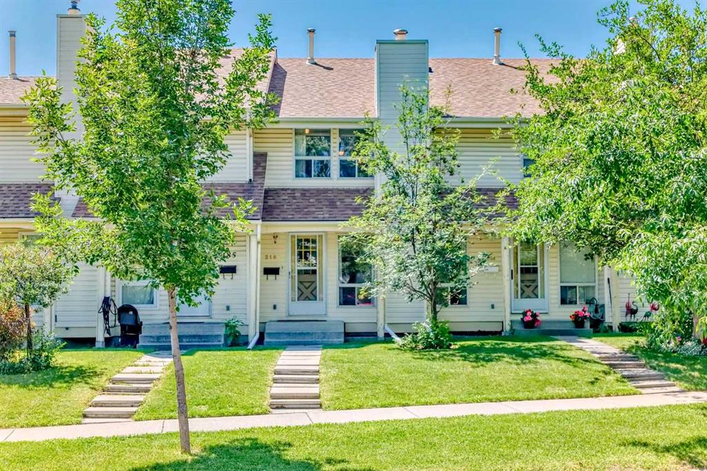 2187 Woodview Drive SW, Calgary, Alberta, T2W3N8