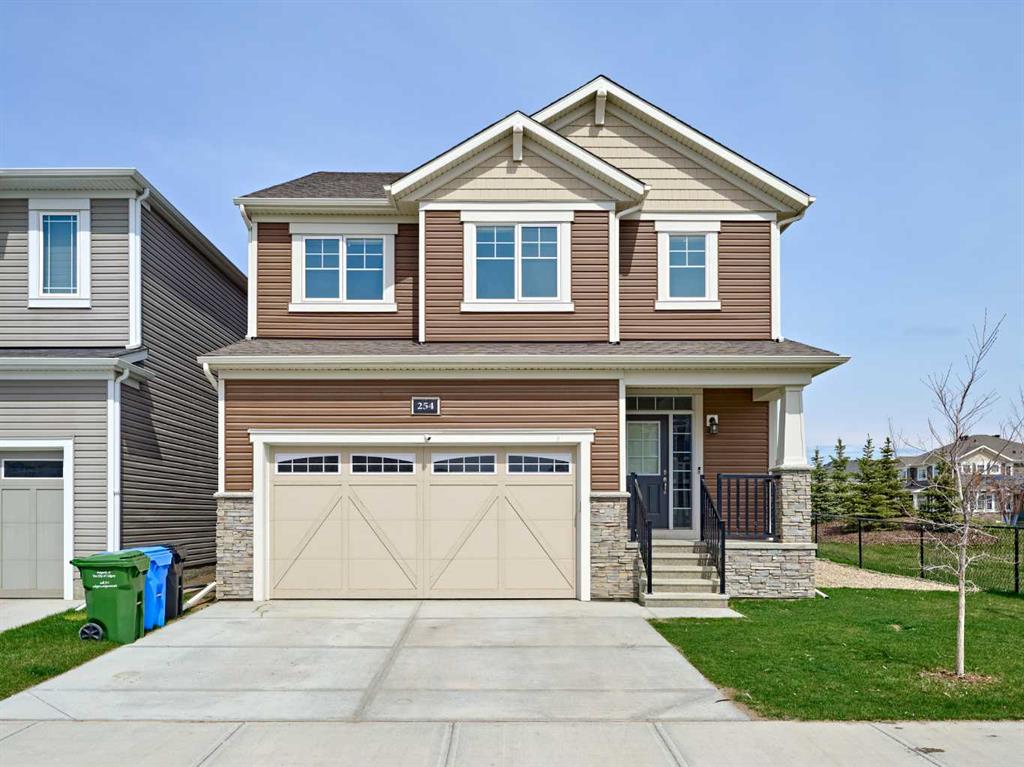 254 Carringham Road NW, Calgary, Alberta, T3P 1V2