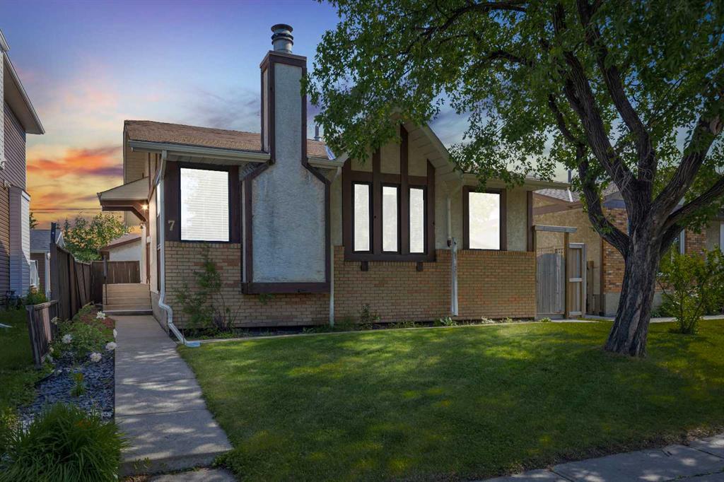 7 Templemont Way NE, Calgary, Alberta, T1Y 5C1