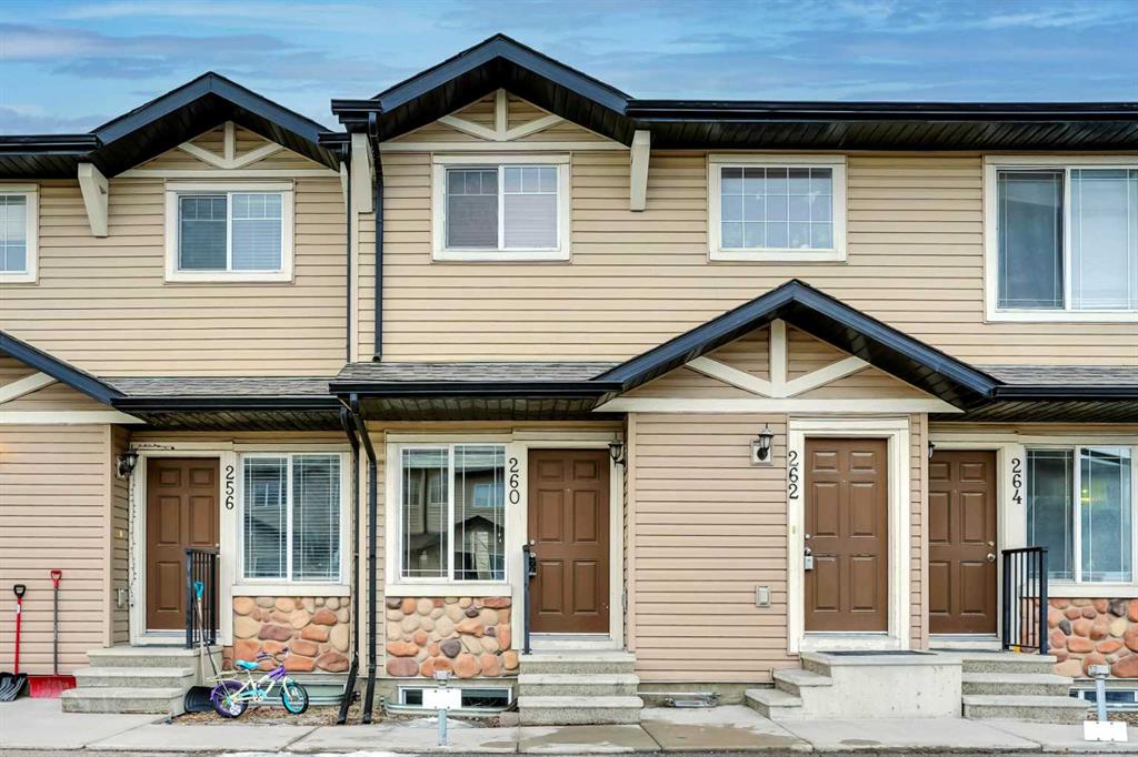 260 Saddlebrook Point NE, Calgary, Alberta, T3J 0G5